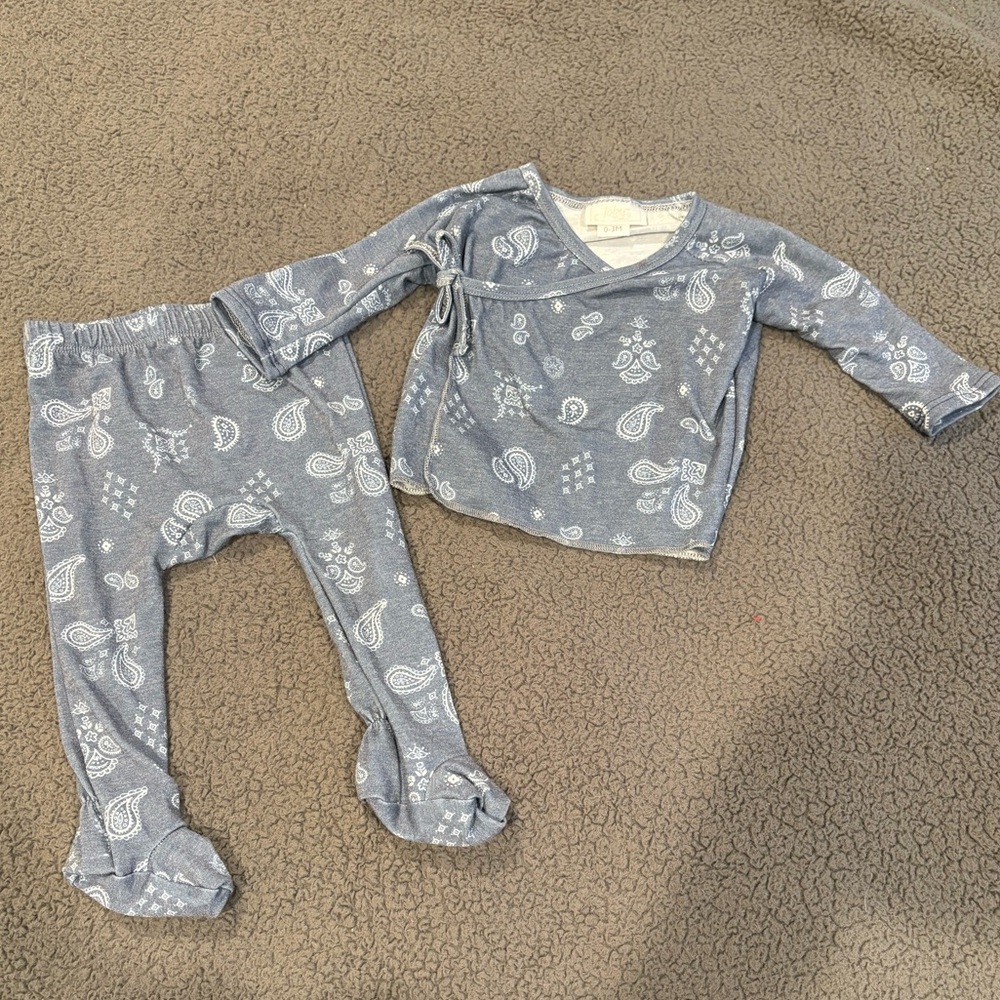 Toby Blue Paisley Set (0-3 months)